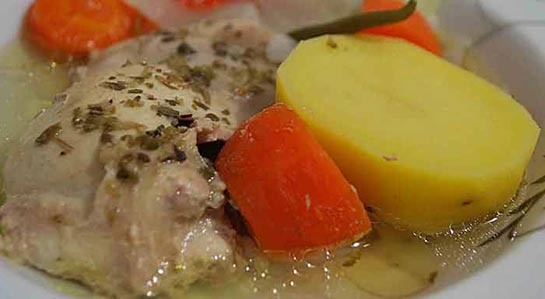 Haslanmis Tavuk Gogsu Tarifi Ve Malzemeleri Haslanmis Tavuk Gogsu Tarifi Ve Malzemeleri